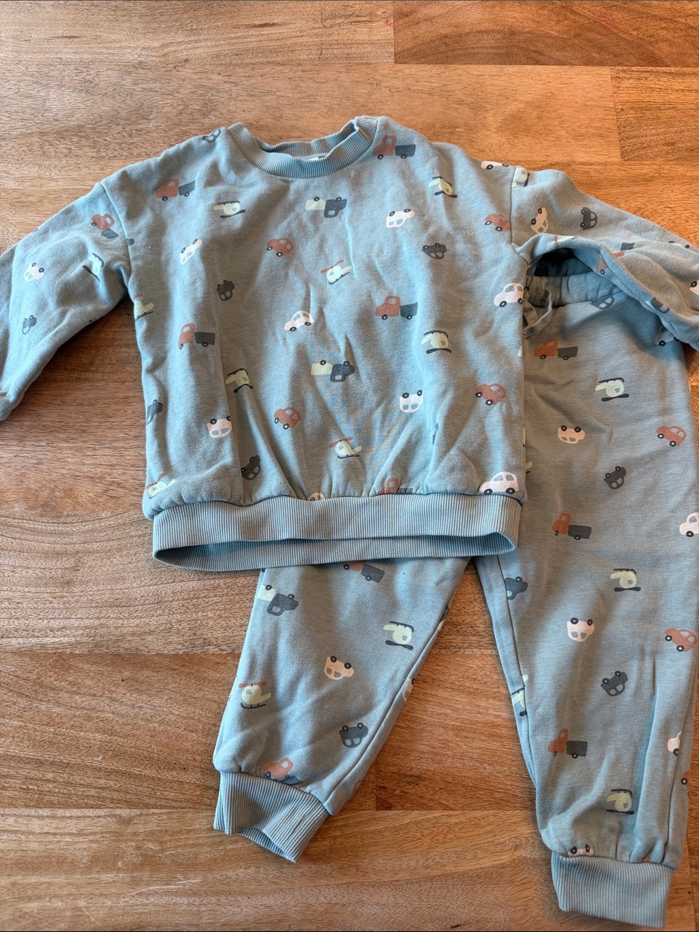 H&M Green Matching Set with Car and Helicopter Prints